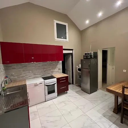 Holiday home Venez respirer l'air de la Campagne a 70 km de de l'Océan, Villers sur Mers , Deauville ..... Maison de 100 m² ,sur une parcelle de 2000 m² 3 chambres toutes refaites , 2 salles d'eau , 2 toilettes , cuisine équipées . tous refait a neuf La Ferte-en-Ouche