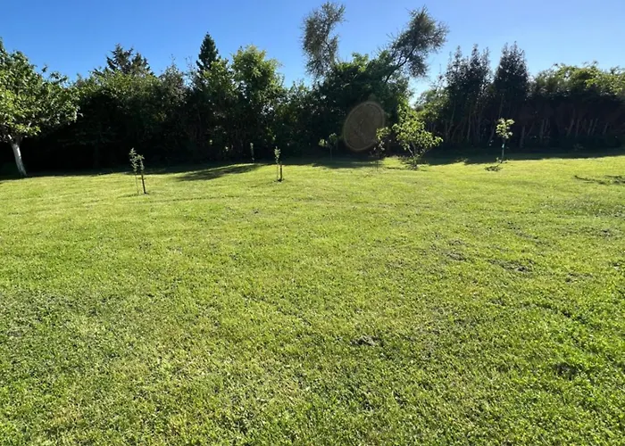 Venez Respirer L'air De La Campagne A 70 Km De De L'ocean, Villers Sur Mers , Deauville ..... Maison De 100 M² ,sur Parcelle De 2000 M² 3 Toutes Refaites , 2 Salles D'eau , 2 Toilettes , Cuisine Equipees . Tous Refait A Neuf Nyaraló La Ferte-en-Ouche